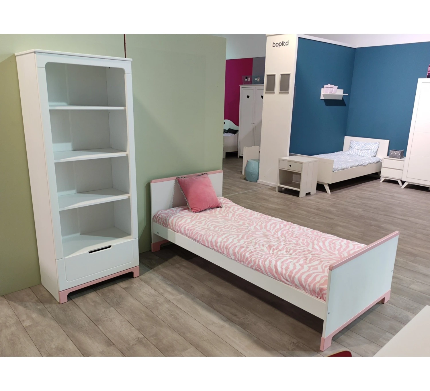 Mini Kinderkamer 4-delig - Showmodel 3 Mini Kinderkamer 4-delig - Showmodel